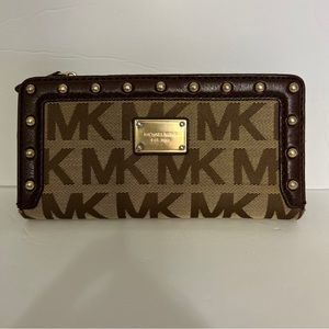 MICHAEL KORS MK Signature Jacquard Canvas with brown leather/ gold studs Wallet